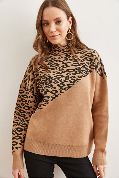 Olalook Дамски трикотажен пуловер с леопардови шарки - Blocked Kzk - 19000811
