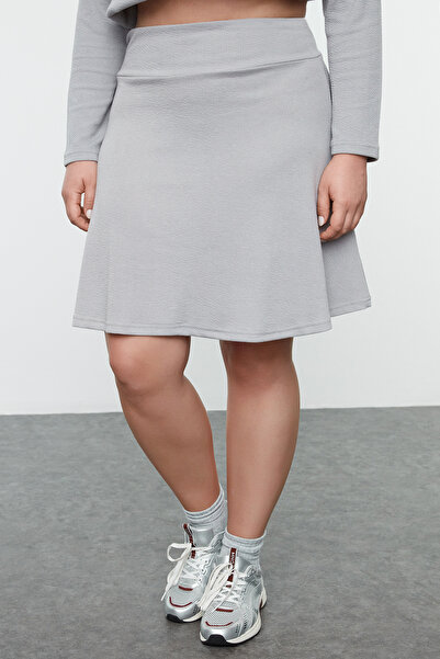 Trendyol Curve Plus Size Gray Knitted Sweatshirt and Skirt Set - Tbbaw25Cp00017