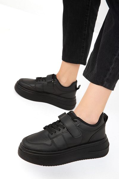 SOHO Women's Sneaker 19682 - Black Black