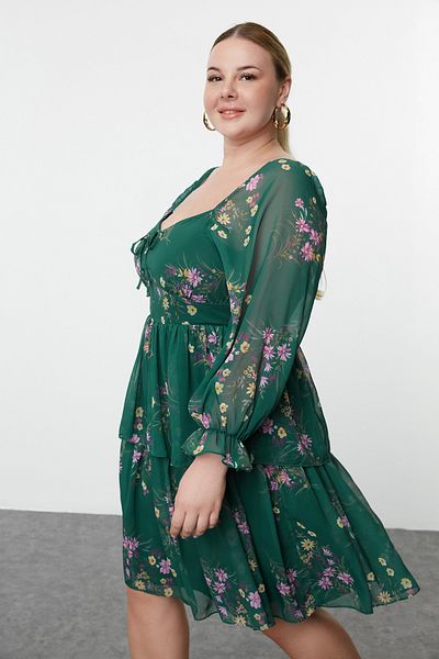 Trendyol Curve Φόρεμα Σμαραγδένιο Πράσινο Σιφόν Υφαντό Plus Size