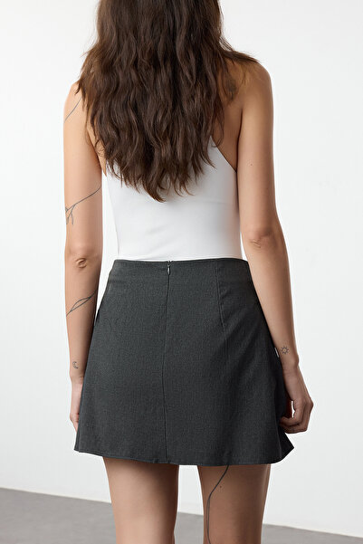 Trendyol Collection Fustă mini cu pliuri și detaliu de panglică, antracit închis TEDAW25ET00012