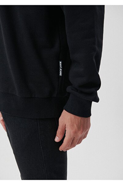 Mavi Kapüşonlu Siyah Sweatshirt 0610062-900