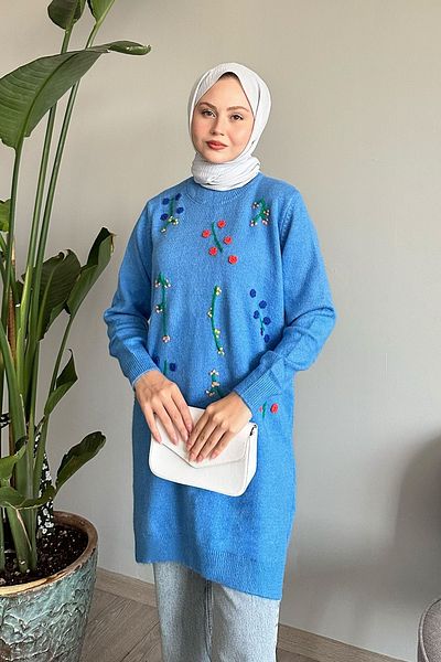 InStyle سترة تريكو زرقاء ناعمة مصنوعة يدويًا