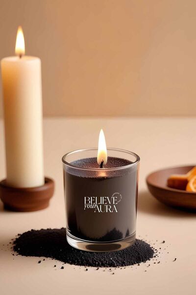 Believe Your Aura Siyah İnci Tozu Mum - Natural Sandal Ağacı Kokulu Cam Barda...
