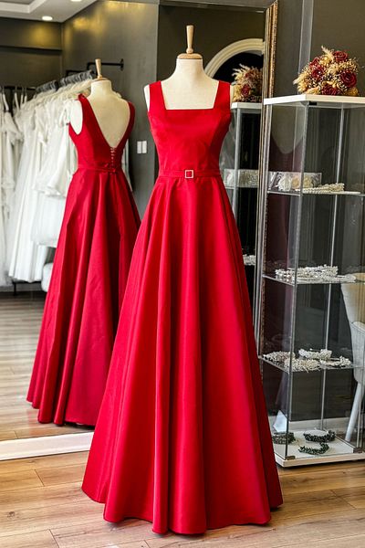 Lenta Moda Red Square Collar Light Satin Maxi Length Satin Evening Dress and Evening Dress