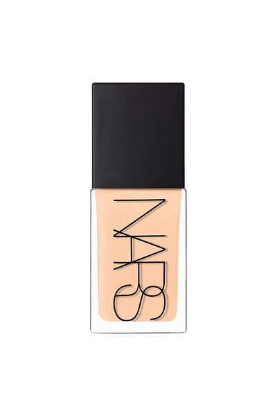 Nars Moisturizing Foundation That Hides Spots and Imperfections on the Skin 30 Ml-Yukon Passi.2811