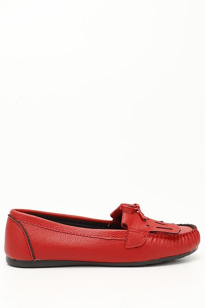 GÖNDERİ(R) Damen-Ballerinas mit rotem Absatz und runder Zehenpartie und flacher Sohle und Quastenschleife 30226