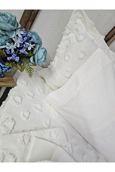 ÇeyizSandığım By Gg Special Double Tufted Hera Pike & Throw Pillow Bed Set