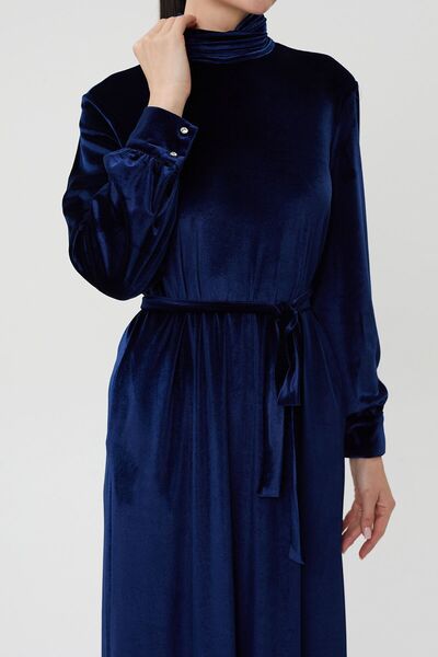 Jupe Belden Kuşaklı Kadife Elbise