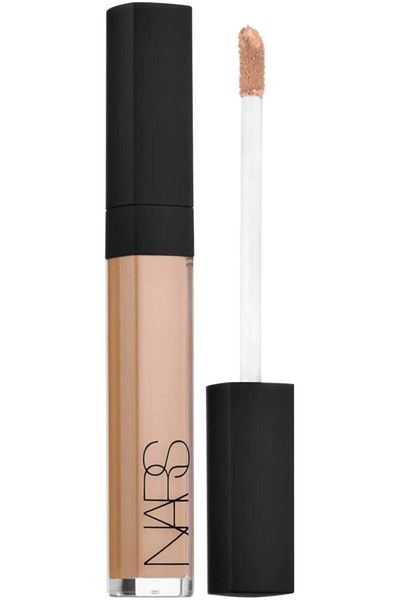 Nars Honey Passi - Refreshing Concealer, Covering Spots on the Skin and Dark Circles