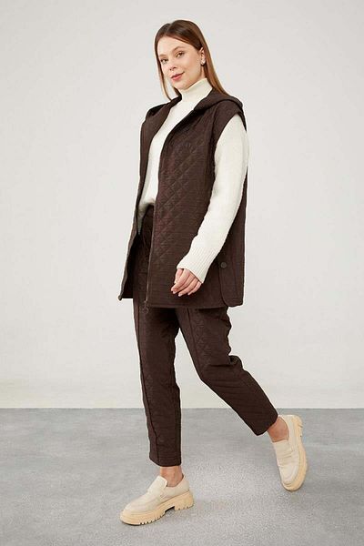 Levidor - Two-Piece Set with Vest
