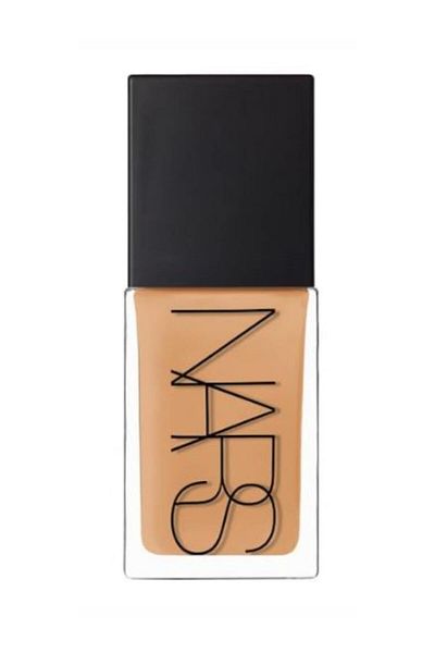 Nars برشلونة باسي .2821 - كريم أساس منعش لإخفاء الشعوب الداكنة