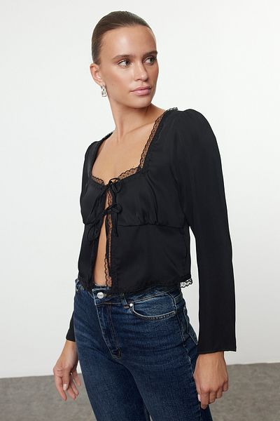 Trendyol Collection Μαύρο δέσιμο Λεπτομερής υφαντή μπλούζα TPRAW25BZ00035