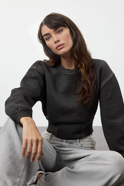 Trendyol Collection Comfortable Molded Anthracite Crop Sweatshirt - TWOAW25SW00001