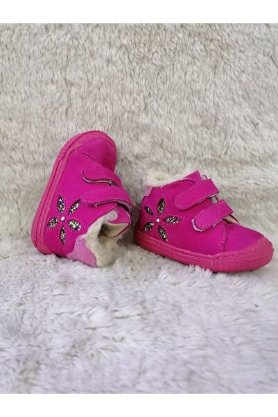 Özgür Kids HAKİKİ DERİ İÇİ YÜNLÜ KIZ BEBEK İLKADIM BOT.