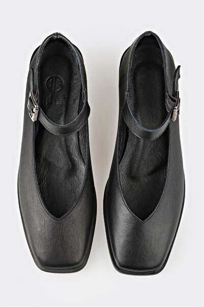 Elle Shoes Black Leather Women's Casual Shoes