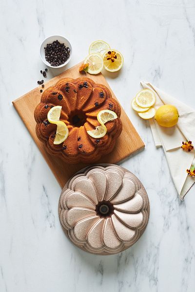 Karaca Garcia Rose Gold Cast Cake - 25.5 cm