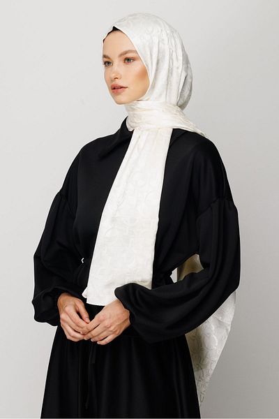 Mooncorn Ecru Longar Pattern Shiny Jacquard Shawl