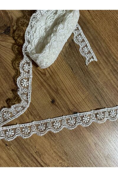 efem gipür Çarkıfelek Desen Tül Bant Sofra Bezi Yakalık 8.5 Metre Var