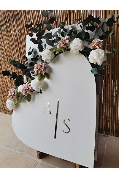 Yalova Design Özel Tasarım Kalpli Düğün & Nişan Ciçek Panosu