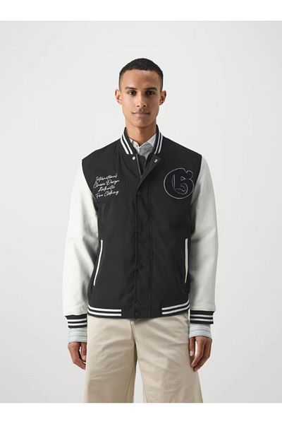 Guess Versity Bomber - Comfortable Fit and Stylish Design