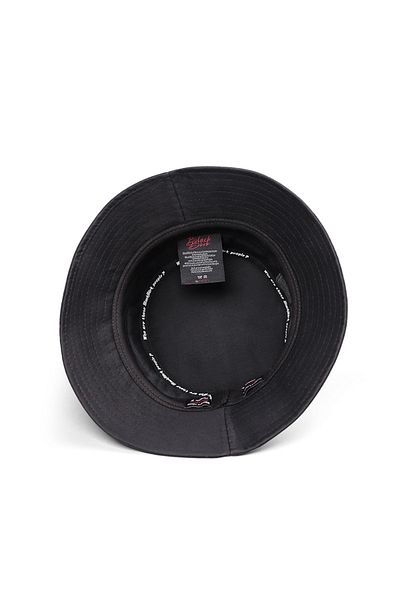 BlackBörk Černý klobouk s logem Bucket Fish