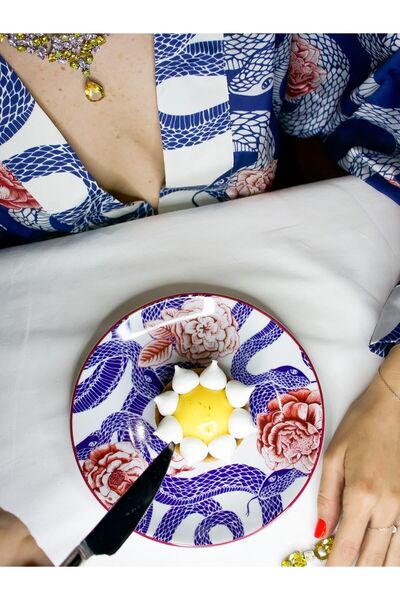 Gorgo Iruka Rose of Medusa Porselen Tatlı Tabağı 19 cm