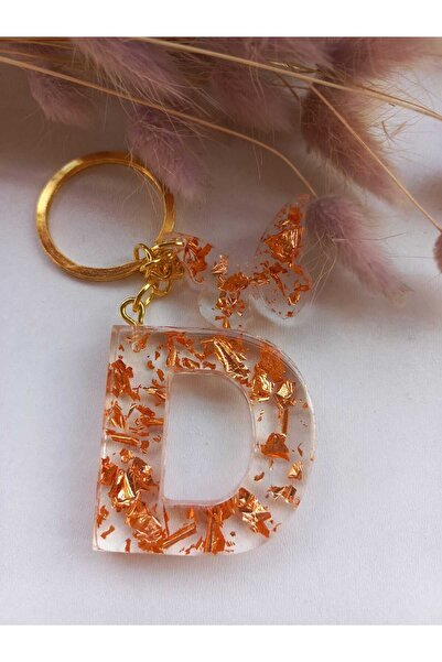 demirbasavm سلسلة مفاتيح مصنوعة يدويًا من الإيبوكسي بحرف D (متوفرة بالكامل)