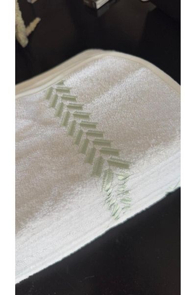 Gül Güler Tulip Embroidered Face Towel