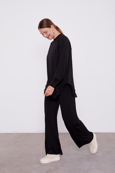 Levidor - Double Suit with Chiffon Garnish Pants