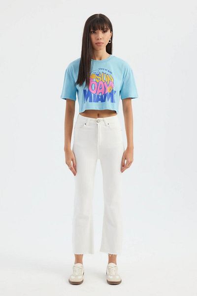 Hiccup Tricou crop cu model grafic