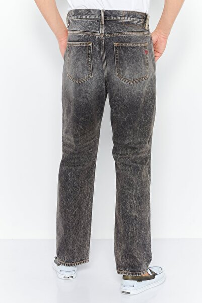 Diesel Men 2020 D-Viker Regular Fit Washed Non Stretchable Jeans, Black