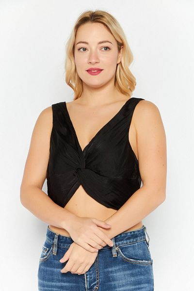 Etam Women V Neck Sleeveless Plain Top, Black