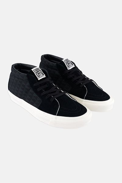 Vans Men Lace Up Closed Toe Sports Shoes, Black Combo