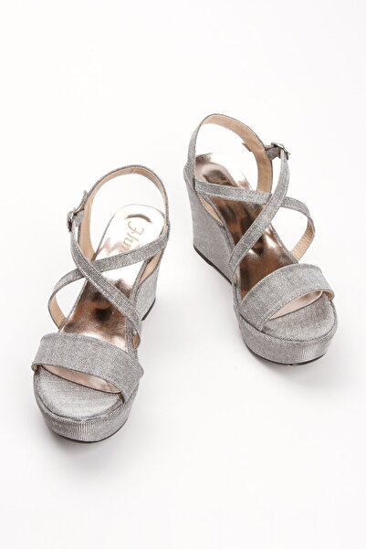 DARUGA Kadın Dolgu Topuklu 8 Cm Şık Sandalet