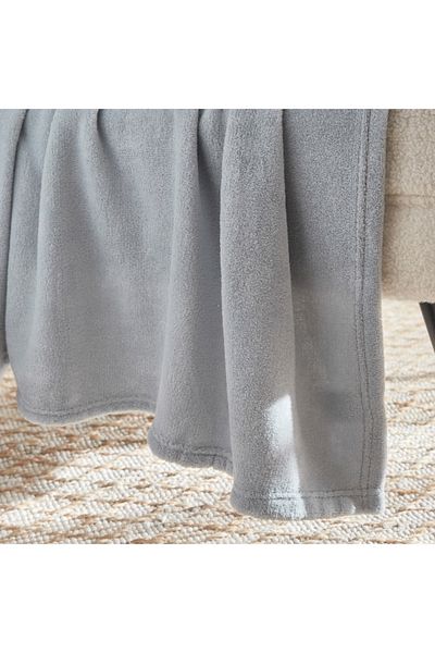 Home Box Ontario Solid Coral Fleece Throw - 120x170 cm