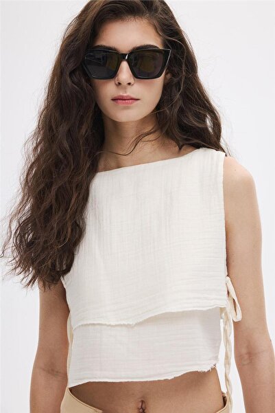 SHERIN Ecru Side Lace up Blouse