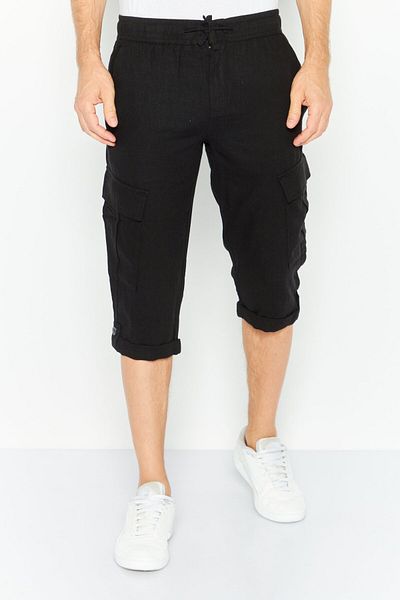 Threadbare Men Regular Fit Solid Capri Cargo Short, Black