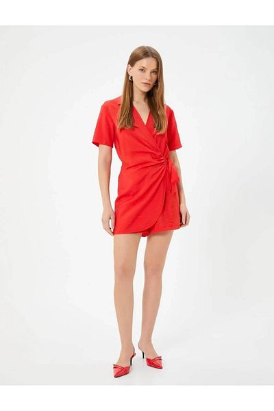 Koton Zweireihiger Shorts-Overall mit Hemdkragen und Schnürung, detailliertes Kurzarmshirt