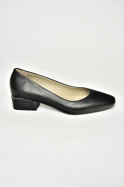 Fox Shoes T 908000703 Černé dámské boty na podpatku z pravé kůže