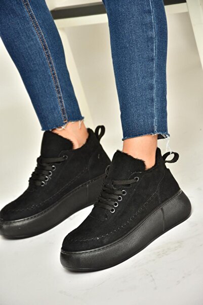 Fox Shoes T 811845302 Černé semišové dámské boty se silnou podrážkou