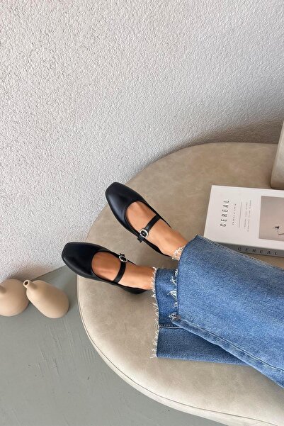 STRASWANS Berny Women's Belt Detail Leather Ballerinas Black