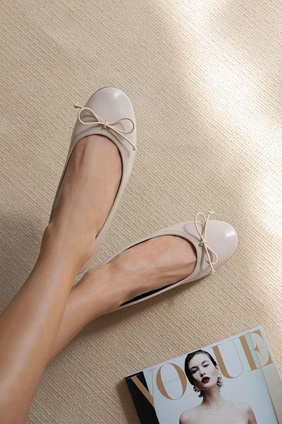 STRASWANS Maya Women's Bow Detail Leather Ballerinas Beige