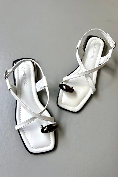 I Love Shoes Γυναικεία σανδάλια Sewons με ματ δερμάτινη αγκράφα λευκά