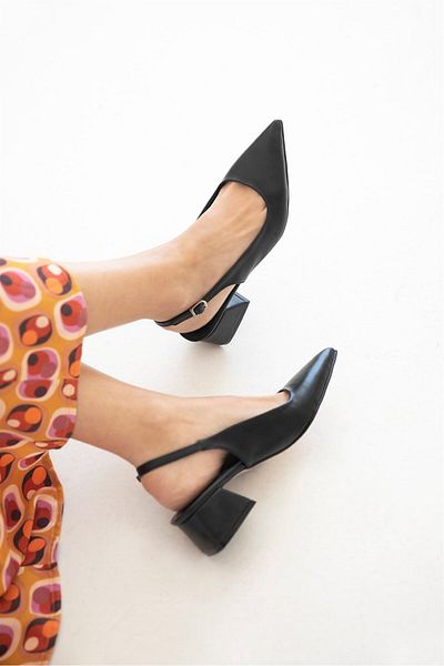 STRASWANS Hanna Women's Heeled Leather Shoes Black