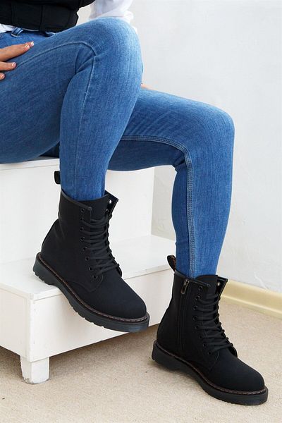 ShoeTek Arianna Women's Boots Zippered Black Matte Leather