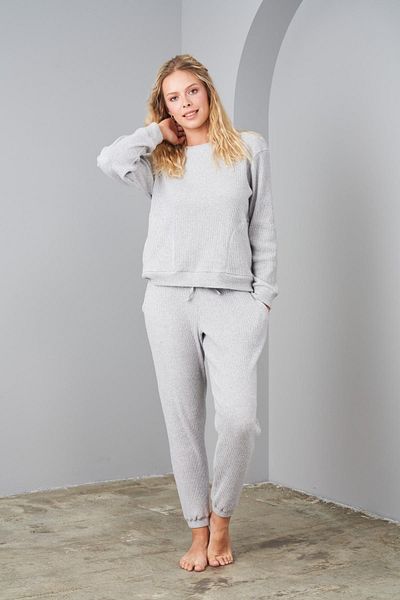 PJS 24576 طقم بيجامة رمادي ناعم بأكمام طويلة
