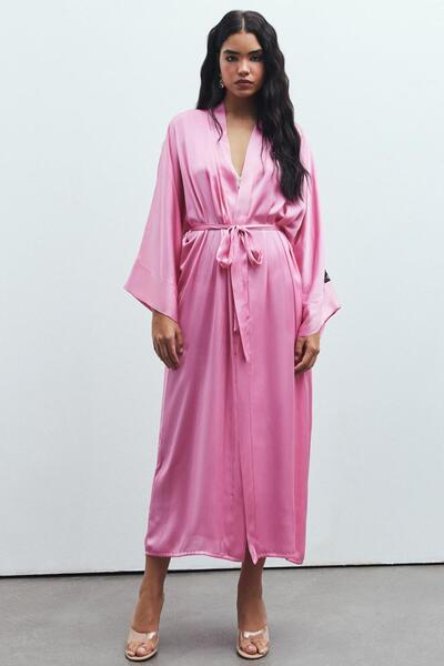 Feu De Elu Rochie de toaletă lungă din satin cu model roz bomboană Frappant /...