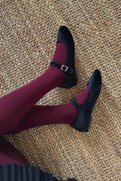 STRASWANS Tobia Women's Belt Detail Velvet Ballerina Black