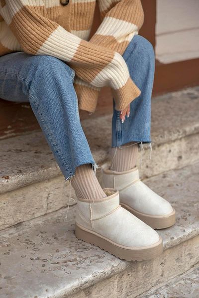 STRASWANS Tommo Women's Furry Thick Sole Suede Ankle Boots Beige